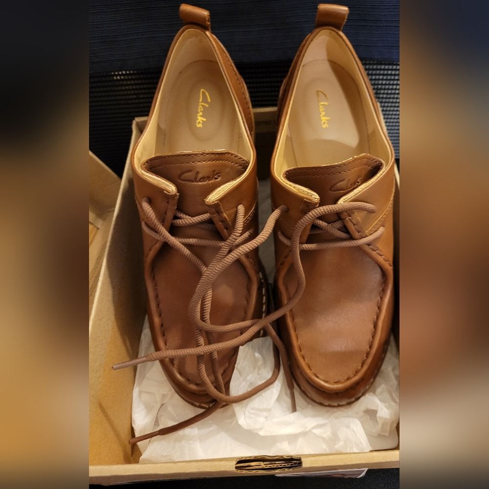 Clark eden laceup brown leather women size 8.5 NIB